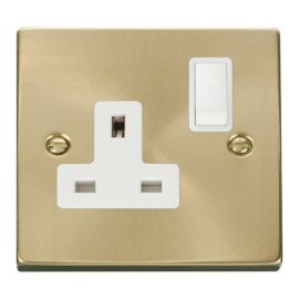 Click VPSB035WH Deco Satin Brass 1 Gang 13A 2 Pole Switched Socket - White Insert image
