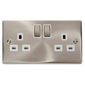 Click VPSC536WH Deco Satin Chrome Ingot 2 Gang 13A 2 Pole Switched Socket - White Insert image