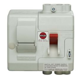 Wylex DSFNF 100A 2-Pole Insulated Enclosed Domestic Switch Fuse